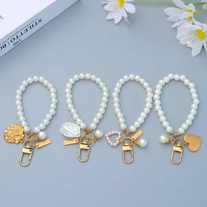 Cute Pearl Shell Love Keychain Beaded Bracelet Mobile Phone Ornaments Bag Charm Creative Car Key Accessory