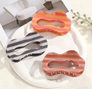DOWELL European Casual Fashionable Striped Acetate Shark Hair Clip for Women Fresh Sweet Style Party