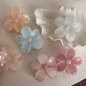 DOWELL Korean Ins Streamer Plastic Temperament Hair Clutches for Women Accessories Fufu Clip Female
