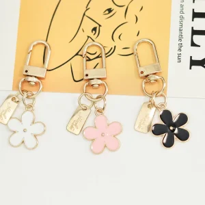 Dainty Fashion Bag Purse Key Charms White Black Enamel Alloy Daisy Flower Keychain Accessories for Women