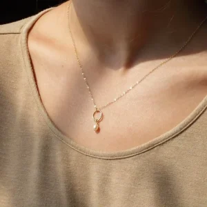 Dainty Mother love Jewelry 925 Sterling Silver Lucky Circle Mother of Pearl Necklace