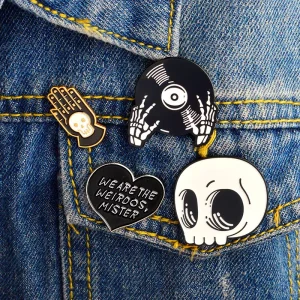 Dark Enamel Pins CURSED WITCH Palm YES NO OUIJA Heart Brooch Denim Jeans Pin Buckle Shirt Badge Fashion Gift for Friend