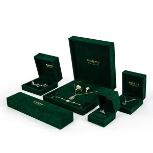 Dark Green Velvet Square Custom Logo Color Bracelet Necklace Rings Earring Pendant Jewelry Box Based On Buyer’s Needs