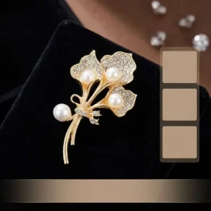 Delicate Four Beaded Custom Pearl Brooches Luxury Women Exquisite Dainty Three Flower Bouquet Brooch Fashion Zinc Alloy Jewelry