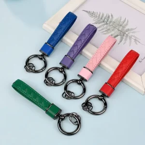 Delicate Timeless Modern Luxury for Key Ring Holder Bag Pendant Couple Gifts Women’s Buckle Leather Key Chains Custom logo