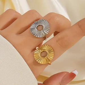 Design Sense Fashionable Rings 18k Gold Plated Geometry Hollow Circle Ring Popular Exaggerated Stainless Steel Jewelry