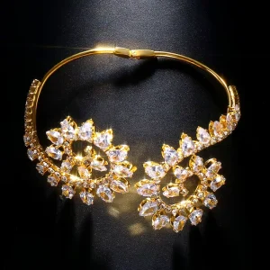 Designer Stainless Steel Jewelry Accessories Rotating Flower Shaped Rhinestone Bracelet Women Plant Zircon Fashion Bracelet