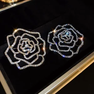 Diamond encrusted Alloy Hollow Flower Designer Brooches Plated European American Exaggerated Pin Unique Niche Fashion Brooches