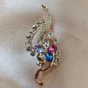 Elegant Flower Brooches for Women Fashion Crystal Bouquet Chest Flower Wedding Jewelry Clothing Coat Brooch Pin Corsags