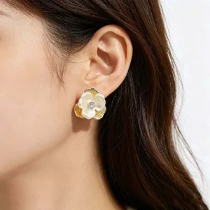 Elegant Freshly Camellia Stud Earrings Women Light Luxury High End Fashion Versatile Exquisite Unique Design