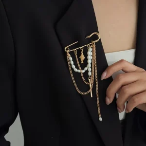 Elegant Imitation Pearl Layered Chain Tassel Fish Charm Pin Brooch for Women Retro Lady Suit Decor Pin Accessories Jewelry Gifts