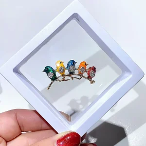 Elegant Luxury High Level Women Brooches with Rhinestone Brooches Luxury Women for Dress Rhinestone Decoration