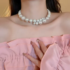 Elegant Pearl Necklaces and Large Mother of Pearl Key Shape Pendant Dainty Choker Minimalist Party Gift