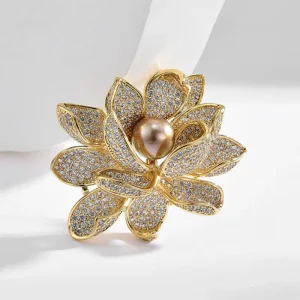 Elegant Rhinestone Flower Brooch Pins for Women Costume Corsage Broach With Simulated Pearl