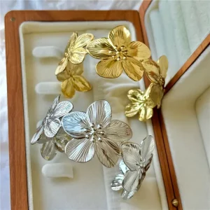 Europe and America Fashion Bracelets and Sweet Fresh Flower Jewelry Bracelets Women