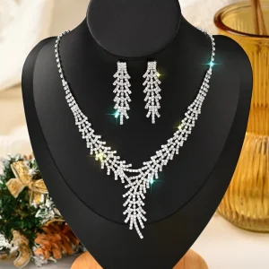 European American Punk Style Evening Gown Necklace Earrings Set Crystal Claw Collarbone Chain Alloy Material Accessory