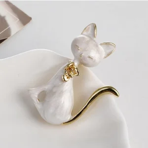 European American Style Creative Fashionable Pearl Enamel Dripping Oil Little Cat Women’s Brooch