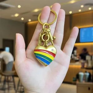 European Americanstyle Zinc Alloy Metallic Rainbow Heart Keychain French Inspired Minimalist Luxury Niche Bag Charm