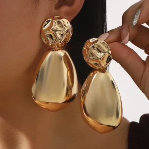 European Metal Geometric Earrings with Fashionable Niche Design