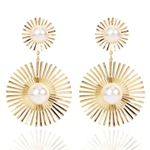 European and American Fashion Personality Earrings Alloy Inlaid Pearl Sun Flower Earrings Women Jewelry