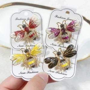 European and American Personalized Alloy Insect Brooch Crystal Retro Drip Oil Bee Chest Flower Clothing Accessories