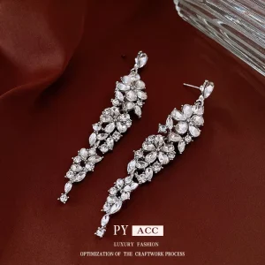 European and American Silver Stud Rhinestone Encrusted Flower Tassel Earrings Chic Heavy Industry High Fashionable