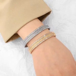 European and American Women’s New Style Fashion Bracelet with Personalized Hollow Design and Zircon Popular Fashion Bangles