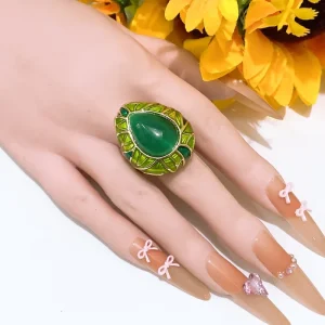 Exaggerated Hollow Large Alloy Ring Gold Plated Smooth Fashion Ring