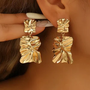 Exaggerated Irregular Pleated Earrings High end and Fashionable Women’s Jewelry