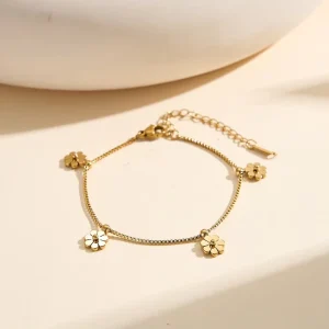 Exquisite 304 Stainless Steel 18K Gold Plated Polished 4 Smooth Daisy Charm Adjustable Bracelet Fashion Jewelry