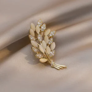 Exquisite Flower Brooch for Women Brooches and Pins Fashion Versatile Gorgeous Zircon Brooch Jewelry Accessories