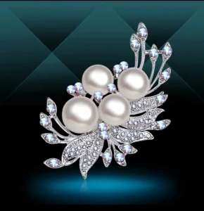 Exquisite Pearl Flower Brooches Pins Rhinestone Safety Scarf Pin Wedding Jewelry Brooch for Women Corsage Badges