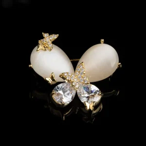 Factory Custom Fashion Jewelry Real Gold Plated Brass Alloy Cubic Zirconia Butterfly Cat’s Eye Stone Brooch