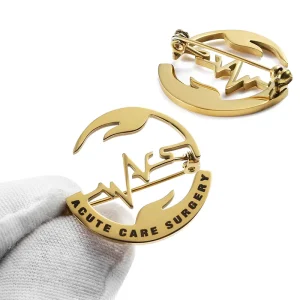 Factory Customize Metal Brooches Gold 3D Letter Brooches Luxury Women Men Business Gifts Stainless Steel Brooches For Clothing