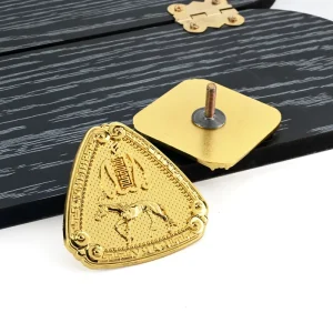 Factory Customized Metal Fashion Retro Vintage Style Badge Durable Decorative 3D Metal Badge with Brand Logo Printed