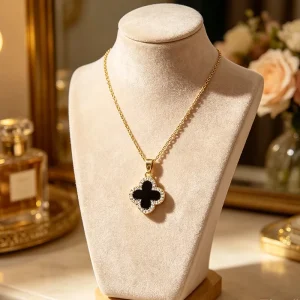 Fashion 18K Gold Plated Copper Four Leaf Clover Necklace Black Onyx White Shell Waterproof Luxury CZ Pendant Jewelry Women