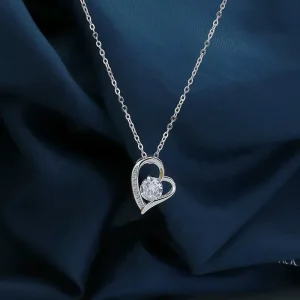 Fashion Accessories Zircon Pendant Chain Diamond Necklace for Women Heart Necklace Stainless Steel