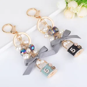 Fashion Alloy 3D Shape Key Chain Exquisite Gift Stylish Bag Charm Souvenir Accessory