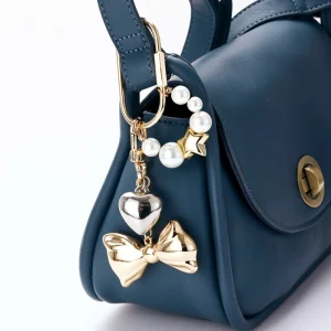 Fashion Bag Charm Gold Tone Metal Carabiner with Pearl Bead Chain Bow Charm Handbag Key Chain Bag Charm