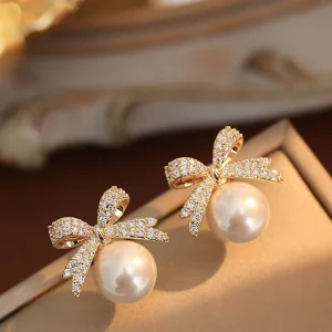 Fashion Bow Rhinestone Pearl Stud Earrings for Women Exquisite Refined Grace Gold Jewelry