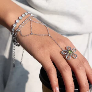 Fashion Bracelet Stainless Steel White Zircon Fringe Waterproof Sparkling Layered Chain Jewelry Bracelet for Women