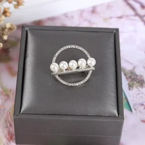 Fashion Brooch Rhinestone Creative Brooch for Coat Sweater Gown Accessory Corsage LSBR720