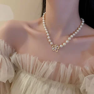 Fashion Charm Diamond Pearl Beads Necklace Crystal Women Jewelry Flower Pendent Women Necklace