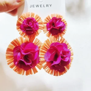 Fashion Colorful Bohemian Handmade Woven Rattan Raffia Flower Earrings for Women Summer Party Beach Jewelry Flower Drop Earrings