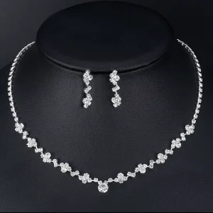 Fashion Crystal Bride Jewelry Set Rhinestone Silver plated Wedding Dress Banquet Necklace Earring Set Ladies Gift