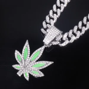 Fashion Diamond Hip Hop Iced Gold Plated Necklace Hemp Leaf Pendant Alloy Crystal Maple Leaf Jewelry Twisted Singapore Chain