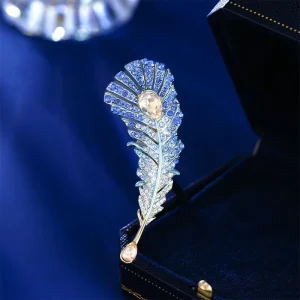 Fashion Dress Corsage Multi-purpose Senior Sense New Creative Design Personality Diamond Feather Brooch