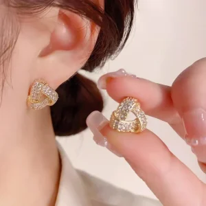 Fashion Earrings Niche Simple Elegant Pearl Stud Earrings Jewelry High End Luxury All Match Gold Plated Design