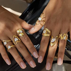 Fashion European Style Ring Unique and High End 18K Gold Plated Stainless Steel Zircon Jewelry Light Luxury Style Accessory