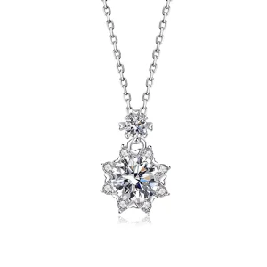 Fashion Jewelry 925 Sterling Silver GRA Certificate Flower Shape Moissanite Pendant Necklace for Women